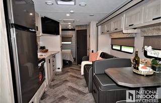 Startlink Keurig onboard. Spacious & Cozy Sleep 6