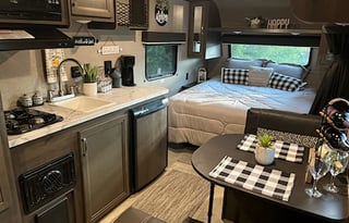 Cute & Cozy "Fully Stocked" Jay  Flight