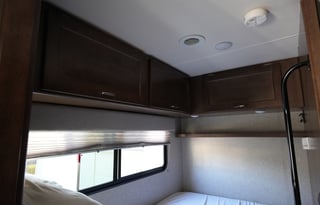 2020 Winnebago Vita 24F pristine & low mile