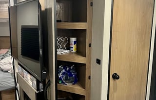 "Rushmore" Happy Glamper *Delivery Only*