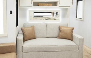 Luxury Couples Escape | 2025 Brinkley Model I 275