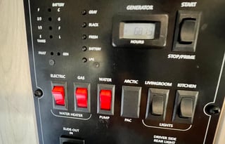 32*NEW 2023* Luxury SUNSEEKER 10 Sleeper w Bunks!