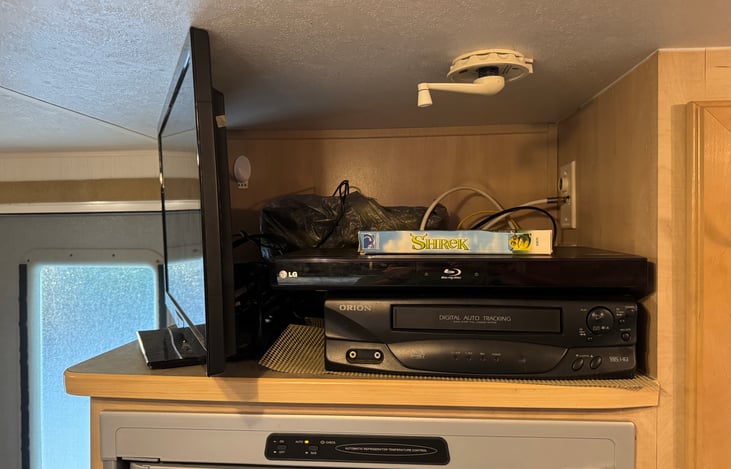 TV with DVD/VCR Provided. HD Antenna connected.