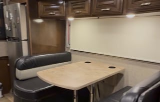 2019 Thor Motor Coach Outlaw 37RB