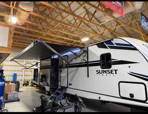 CrossRoads RV Sunset Trail SS331BH