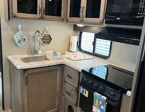 Grand Design Transcend 32BHS