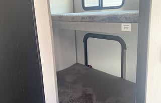 Dutchmen Kodiak Cub - kid & pet approved