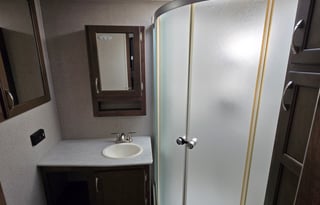 Family-Friendly Dutchmen Aerolite/ Delivery