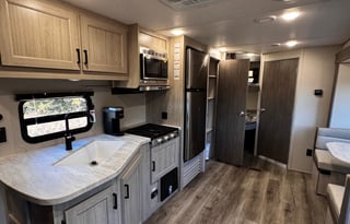 2025 Catalina Coachmen 261BHS **15% Discount**