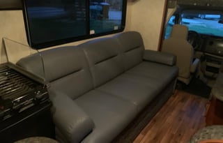2012 Coachmen RV Freelander 26QB Ford 450
