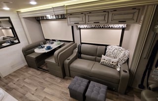 "MaBelle" Family RV-2 Full Bath-Kid/Pet Approved!