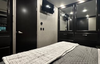 Jayco Greyhawk , Spacious, Like new, Pet Friendly