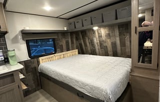 2021 Keystone RV Hideout 21BHWE