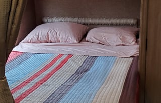 Classic Coachmen Comfort - Pet Friendly!