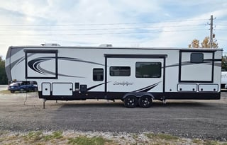 2023 Sandpiper 388BHRD