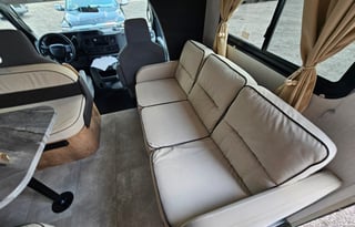 Coachmen leprechaun 270 qb