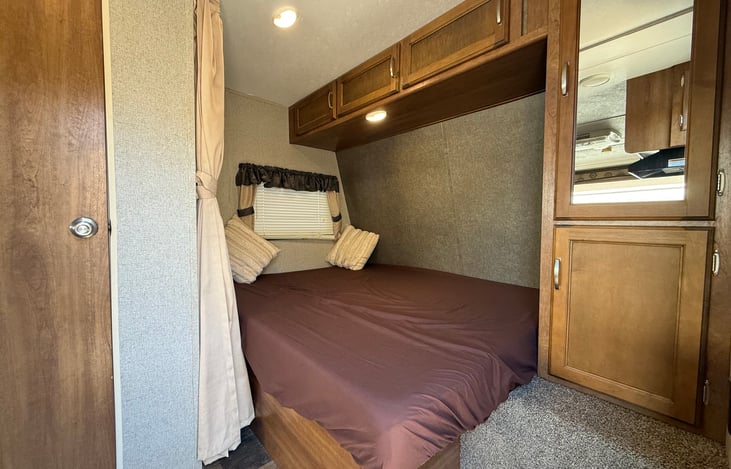 RV Queen size bed