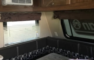 2017 Coleman by Dutchmen Lantern