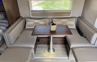 Easy driving 2021 Winnebago View 24D