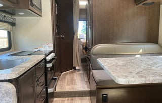 2020 Thor Motor Coach Freedom Elite