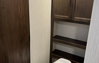 ToyHauler 2021 FR Cherokee Grey Wolf 26RR