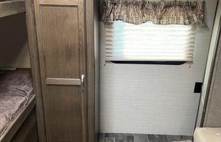 Fully Furnished, loaded RV-Bunkhouse!