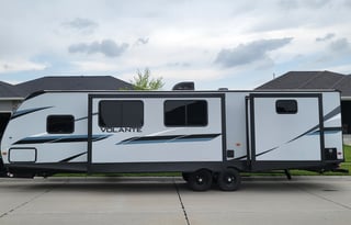 2021 CrossRoads RV Volante 32SB