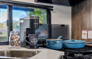 Whisky Town Pioneer | 50G Starlink Included | Sac