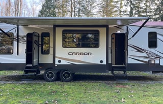 Keystone Carbon Toy Hauler