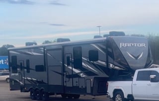 2020 Keystone Raptor 423 Toy Hauler GarageDelivery