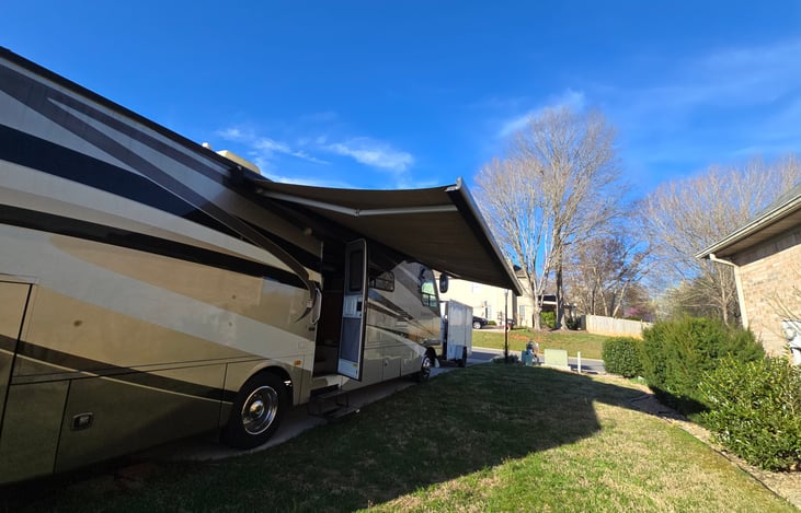 Large awning with drain slope