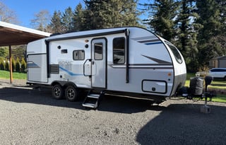 2022 Venture RV Sonic - Family friendly!