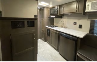 2021 Jayco Baja-SUV towable, free 3500w generator