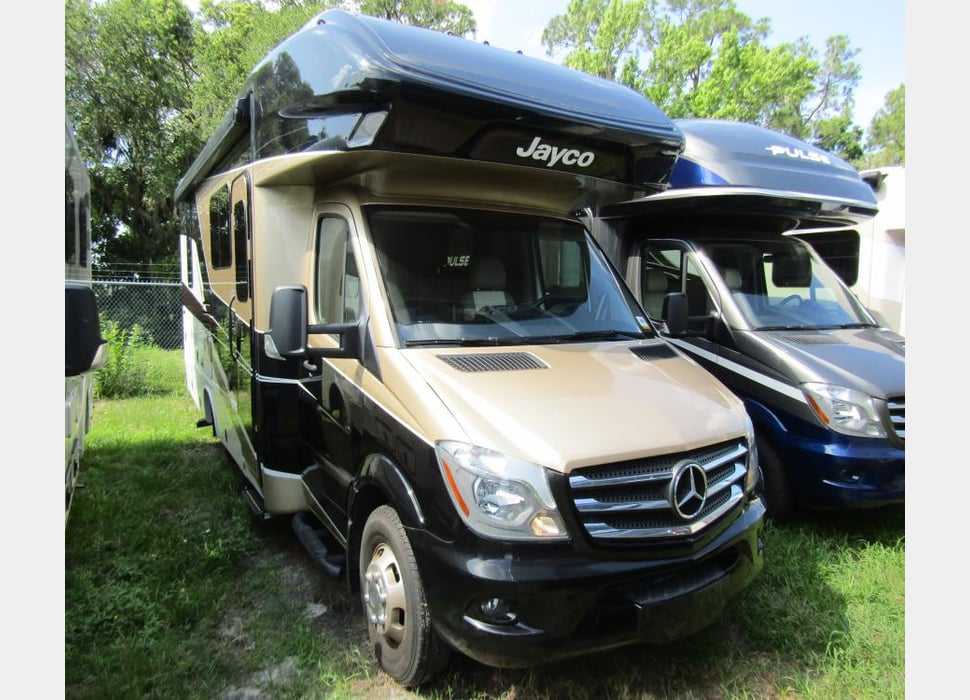 Class C Motor Home rentals in Micco