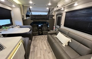 2023Entegra ClassC 31F*Sleeps 10**UNLIMITED MILES*