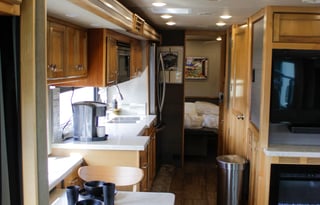Luxury RV 2021 tiffin-private bedroom, 4 slideouts