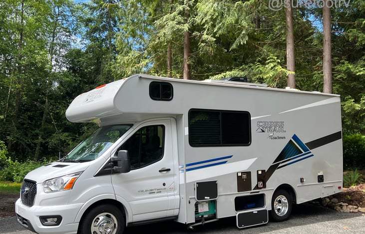 Side profile with generator and storage exposed.