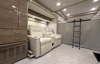 Luxurious 2022 Entegra Qwest 24L