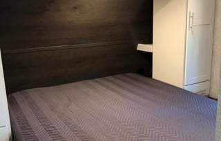 2021 Keystone Bullet 2 BD (1 1/2 BA) Delivery only