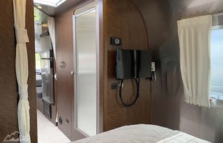 Glamping in the DMV-'22 Airstream Globetrotter