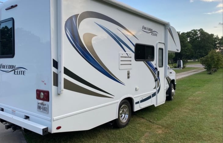 Tour New England and the eastern Canadian Providence*, or park near the lake or ocean-side in our Thor Freedom Elite 22FE.  (*Entering Canada requires a passport and proof of COVID-19 vaccination.)