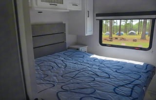 A01 - 10 Person w/ Bunk - The RV Rental Factory