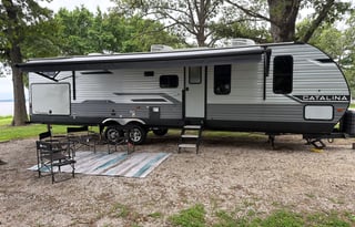 2024 Couchman - Perfect for Your Next Adventure!