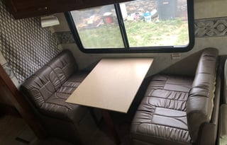 2004 Fleetwood RV Revolution LE 40E