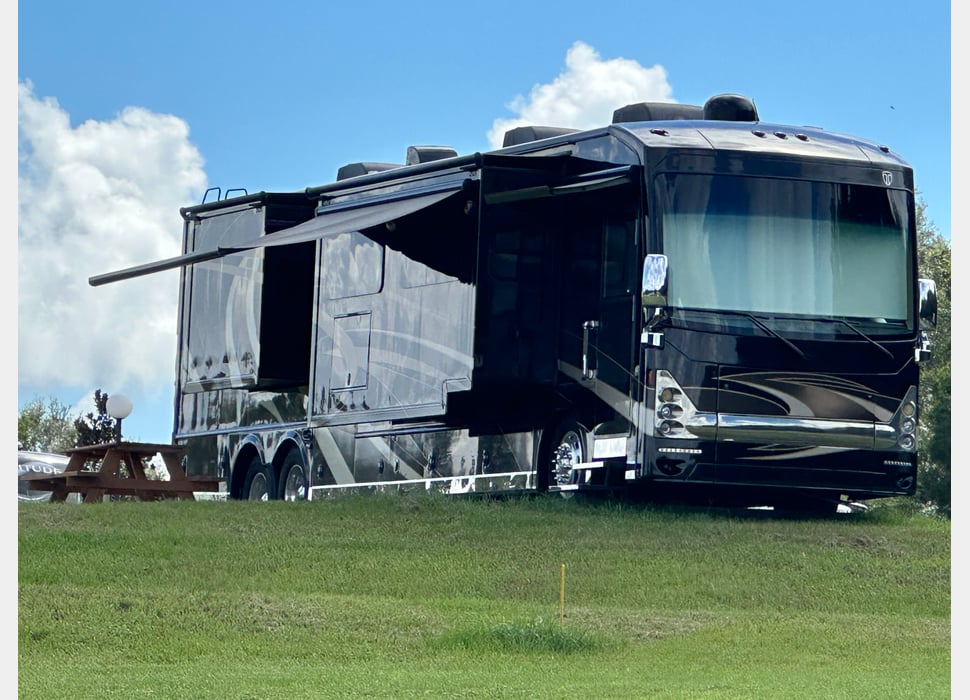 Class A Motor Home rentals in Weston