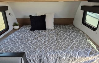 2023 Cherokee Wolf Pup 16BHSBL Black Label