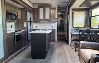 Turn Key stocked 38' upgraded unit sleeps four.