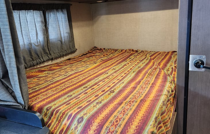 3" memory foam topper makes bed very comfy!