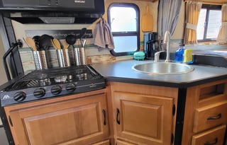 2017 Thor Majestic 23a -AKA Hudson-Unlimited Miles