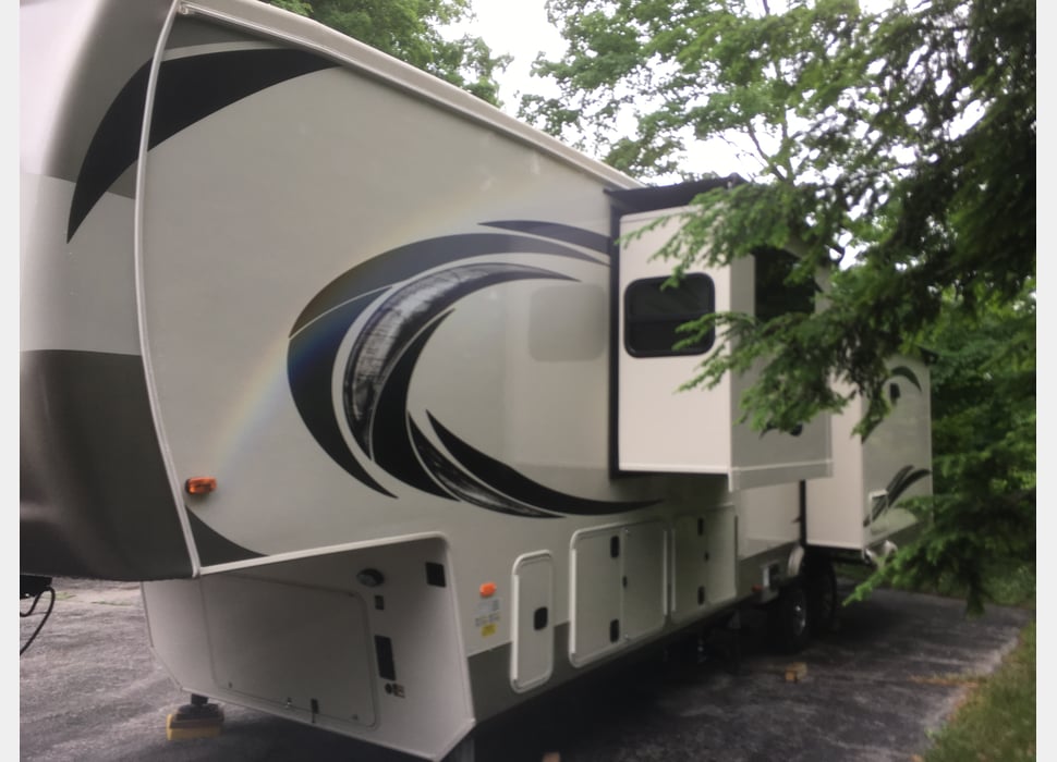 Fifth Wheel rentals in Manistee